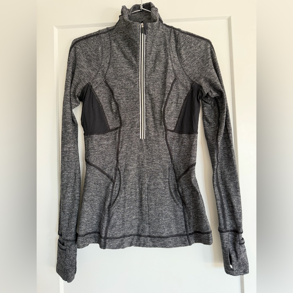 Lululemon Running Pullover Long sleeve Sweater size 4